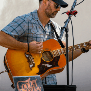 Live music at Knox Street